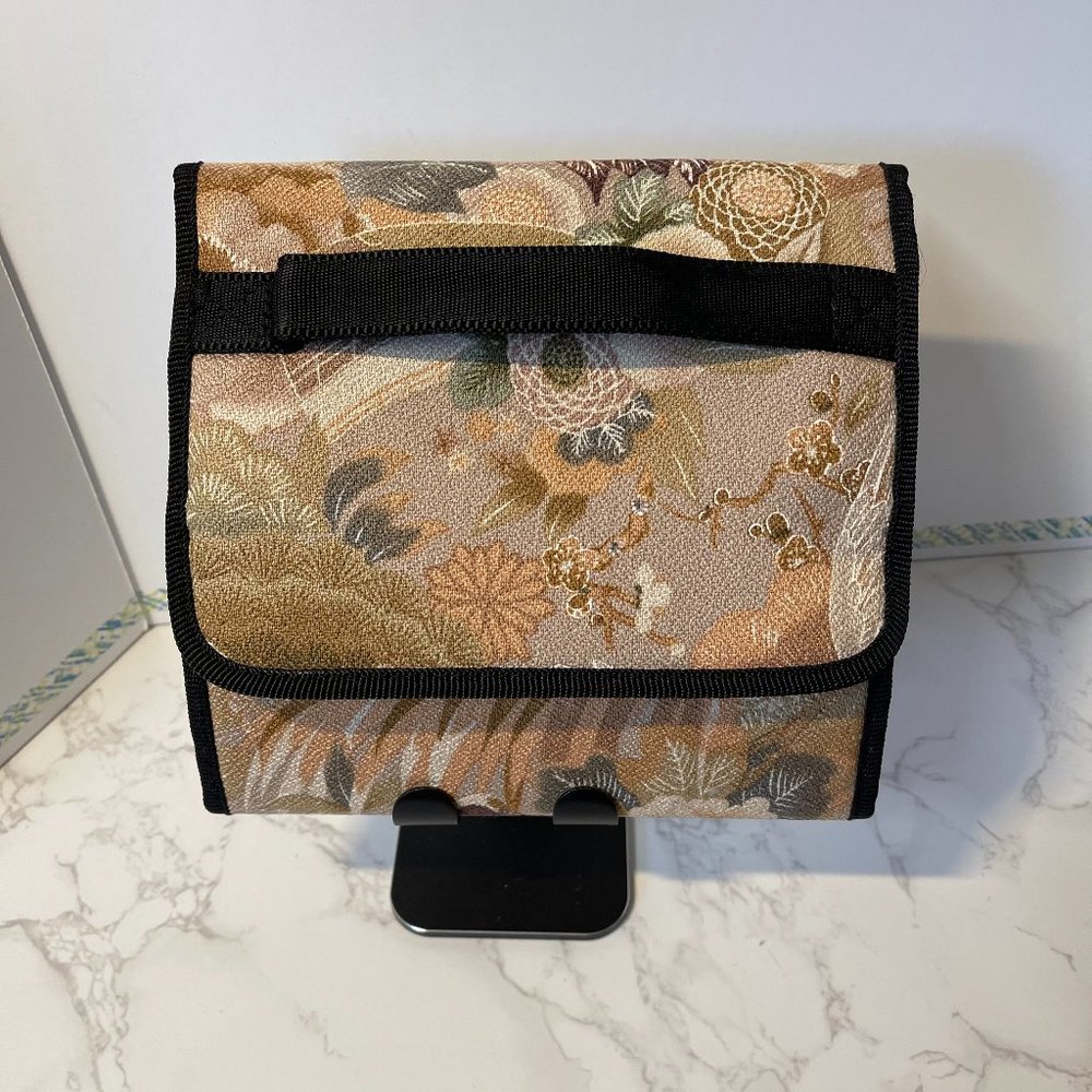 Travel case, 4 zippered pocket, Oriental design